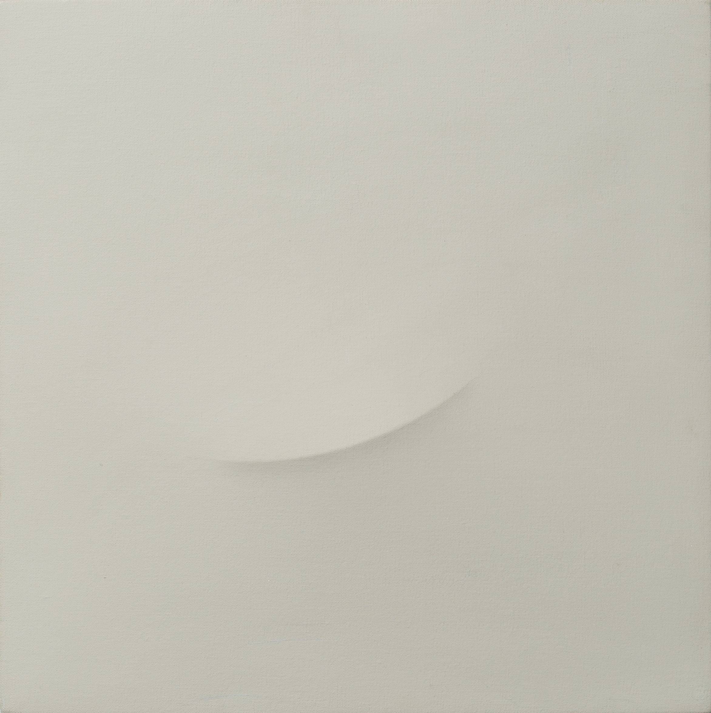 Auf diesem Bild ist das folgende Kunstwerk zu sehen: Turi Simeti. Ohne Titel. 1973.