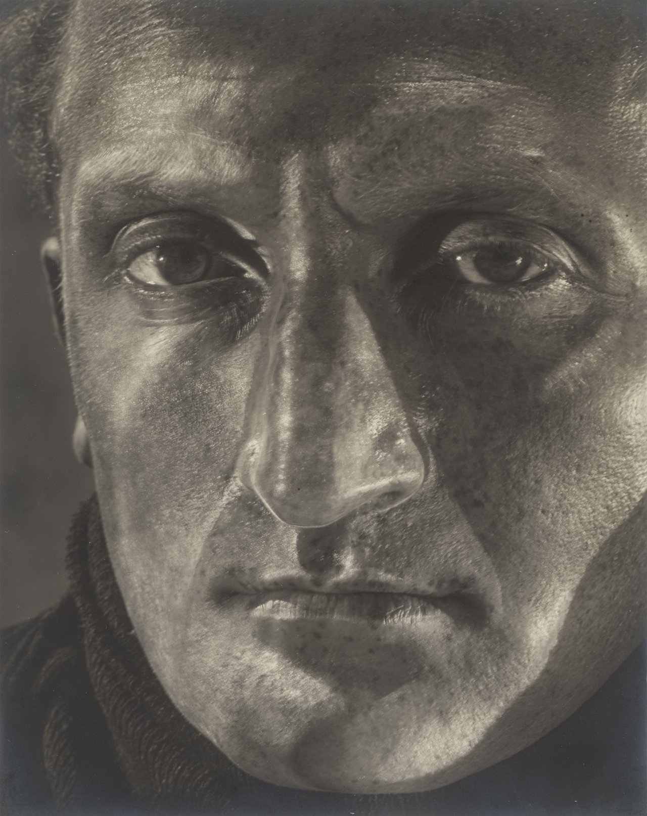 This picture shows the following artwork: Helmar Lerski (i.e. Schmuklerski, Israel). Metamorphosis through Light, Tel-Aviv. 1935–1936.