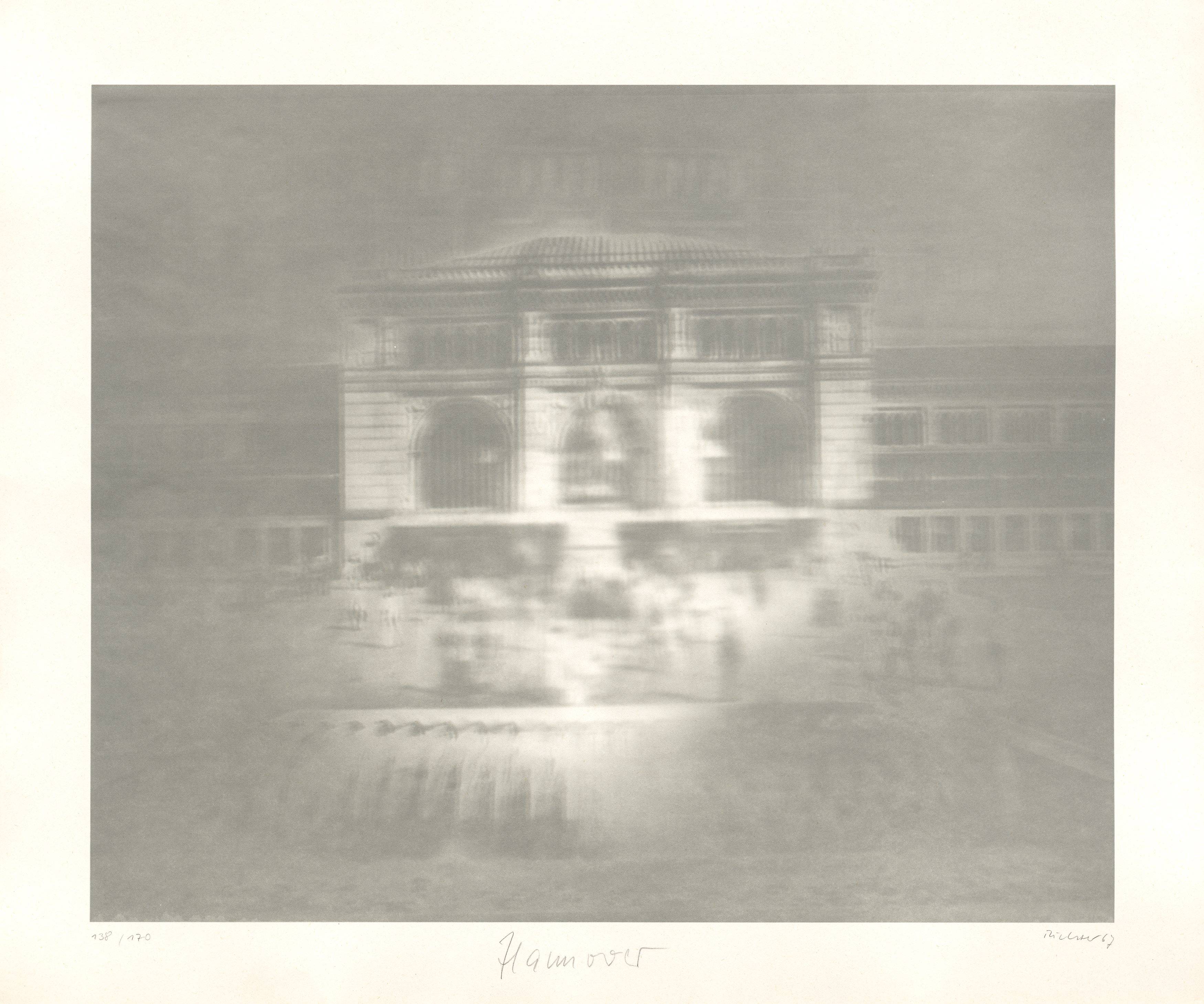 Auf diesem Bild ist das folgende Kunstwerk zu sehen: Gerhard Richter. „Bahnhof (Hannover)“. 1967.
