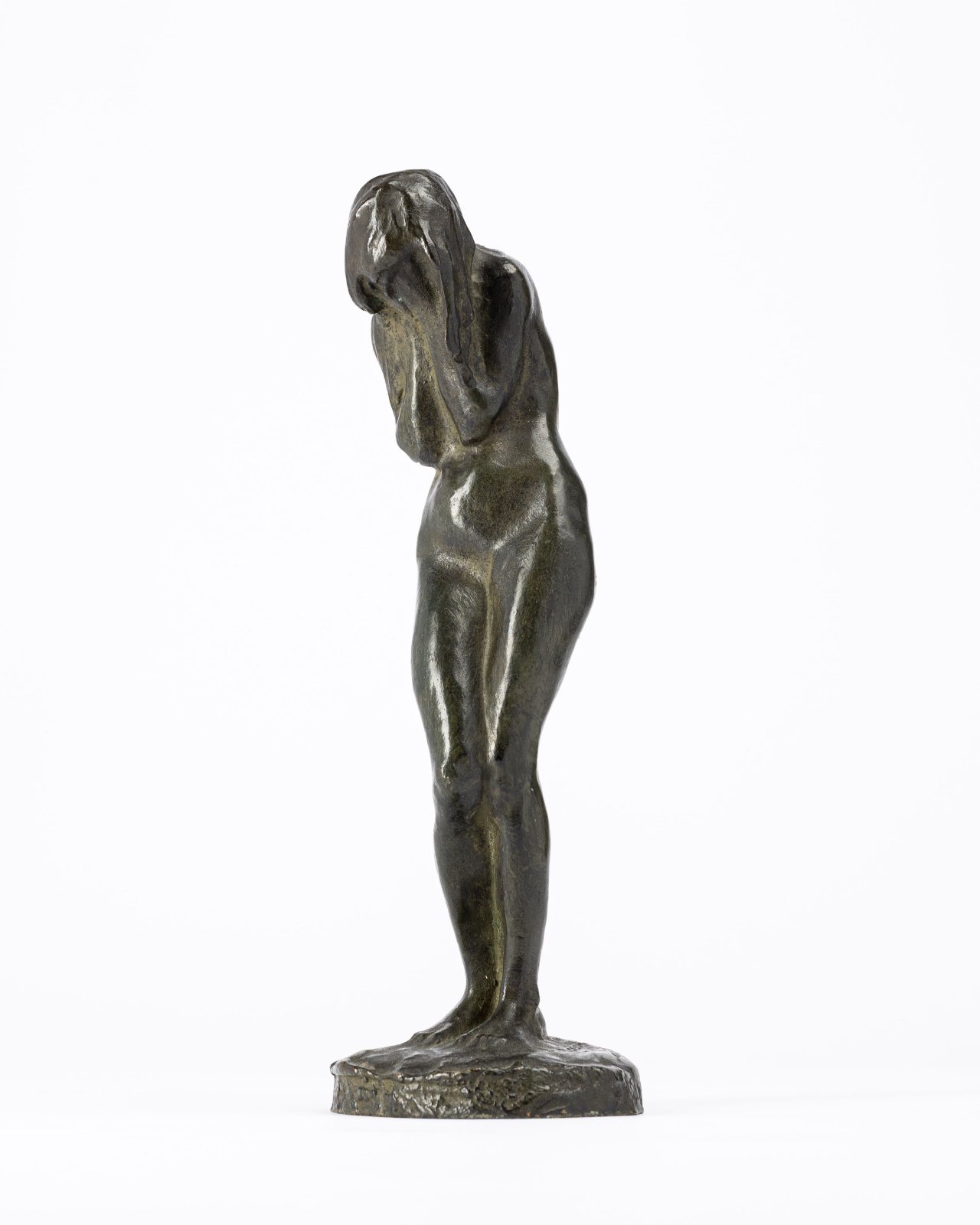 This picture shows the following artwork: Bernhard Hoetger. ”Die Weinende”. Circa 1901.