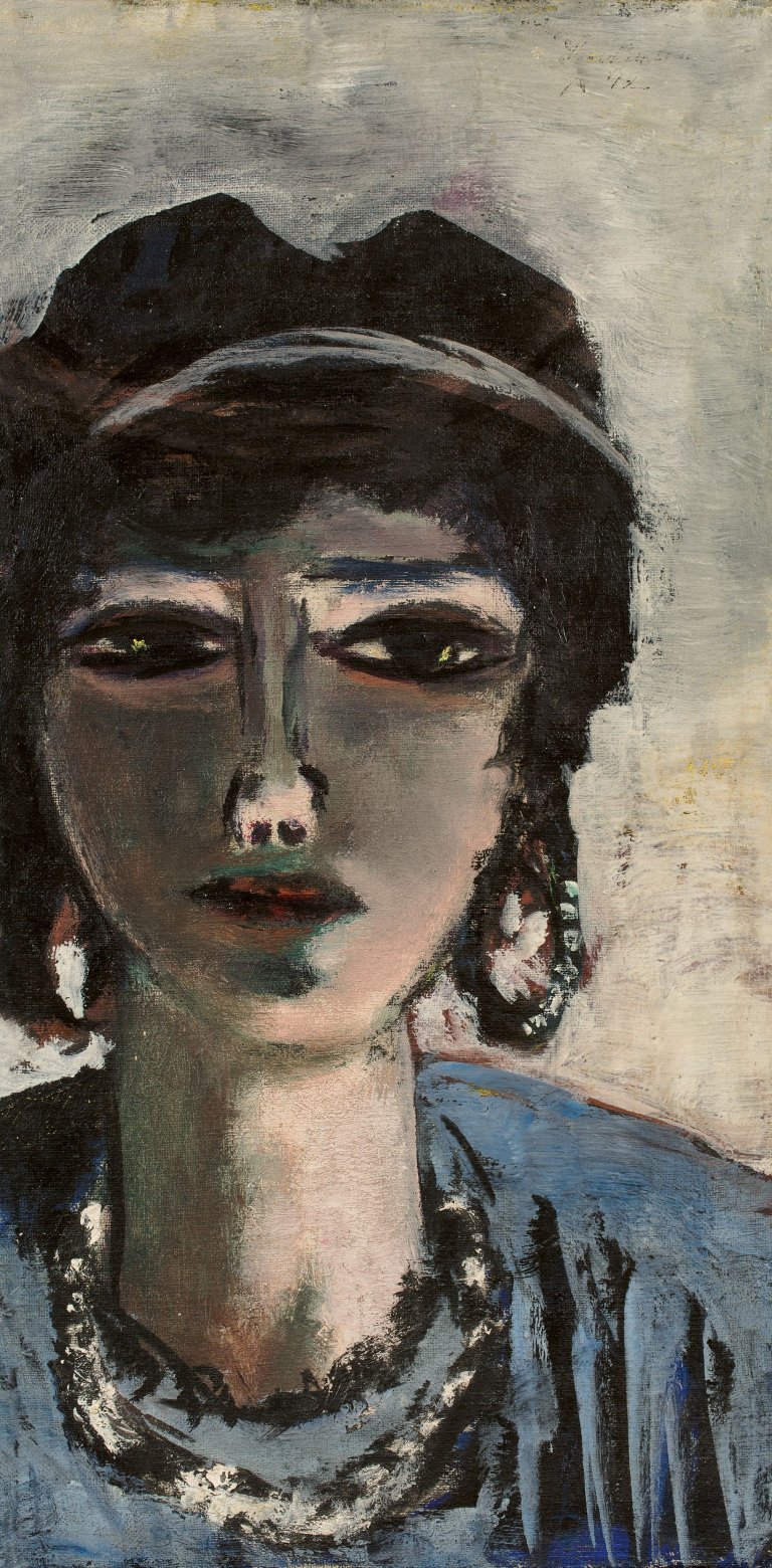 Auf diesem Bild ist das folgende Kunstwerk zu sehen: Max Beckmann. „Weiblicher Kopf in Blau und Grau (Die Ägypterin)“. 1942.